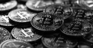 Los ETFs de Bitcoin en EE. UU. registran salidas netas de $438 millones en un solo día