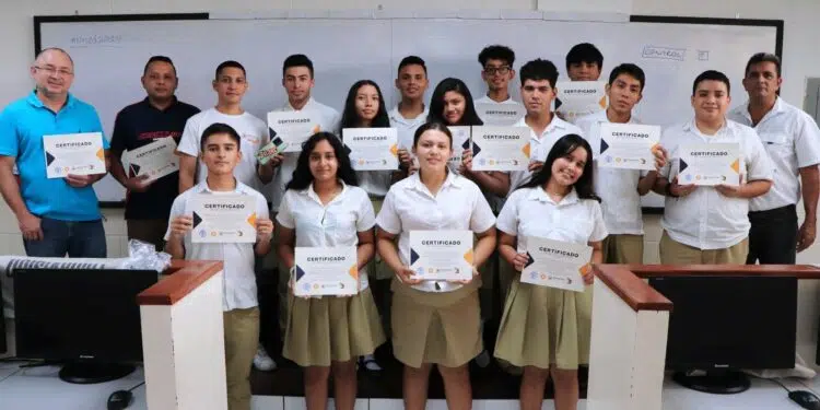 El Salvador: Niños avanzan en la instalación de nodos Bitcoin en escuelas públicas