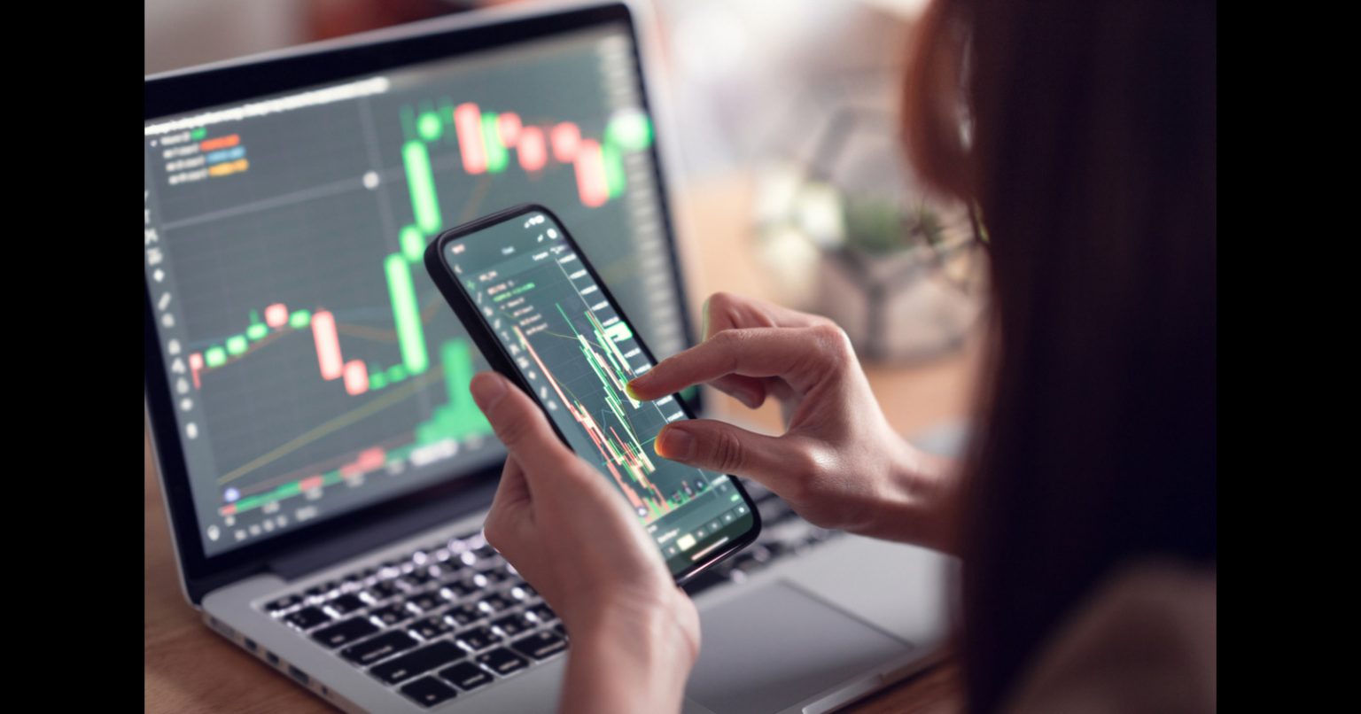 Analista destaca 4 criptomonedas con precio inferior a 0,10 USD para invertir