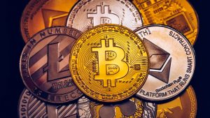 Cinco tendencias que podrían moldear el mercado de criptomonedas en 2025