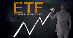 ETF de Dogecoin podría aprobarse antes que los de Solana o XRP, según Bloomberg