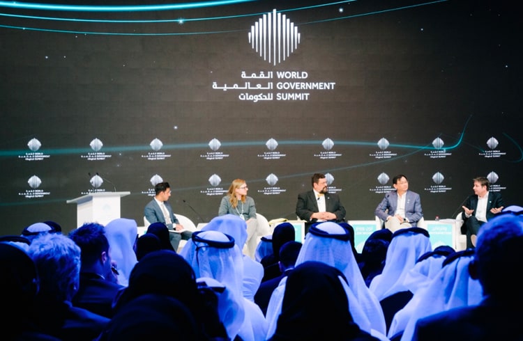 Executivos da Aitheon e lideres mundiais abordam os benefícios e desafios da IA na conferência anual de governos em Dubai