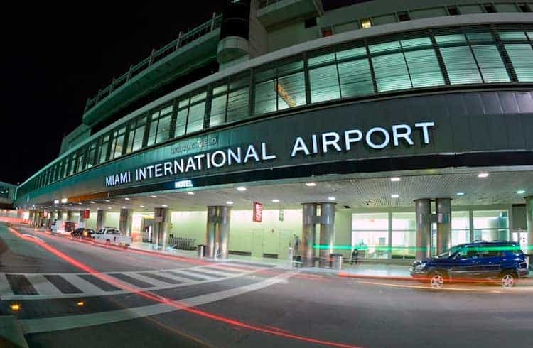 Aeroporto Internacional de Miami recebe seu primeiro caixa eletrônico de Bitcoin