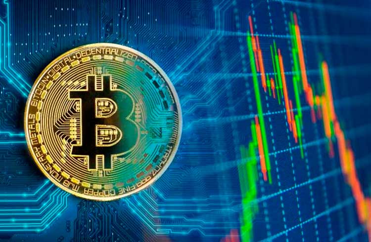 Bitcoin valoriza e se mantém acima de US$8 mil; Altcoins estão em alta