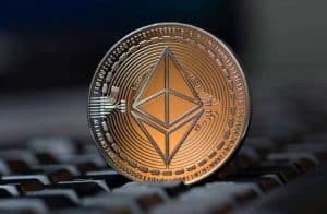 Ethereum pode romper triângulo simétrico e subir para US$197 em breve