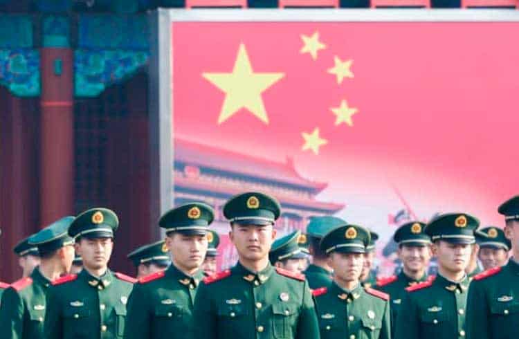 Publicação oficial do exército da China recomenda uso de blockchain na área militar