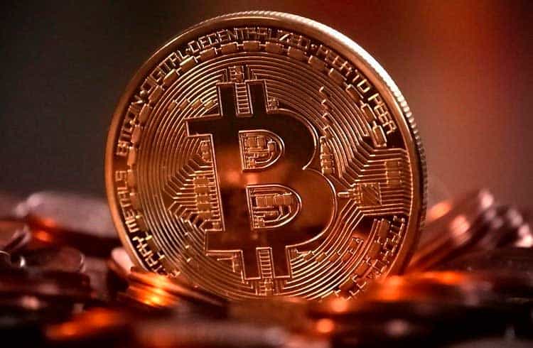 Preço do Bitcoin é mantido na faixa dos US$7 mil durante fim de semana