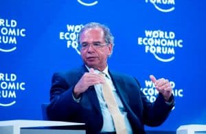 Paulo Guedes participa do painel sobre Libra e papel do Dólar como reserva mundial