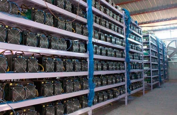 Cazaquistão e Uzbequistão podem virar pólos de mineração de Bitcoin