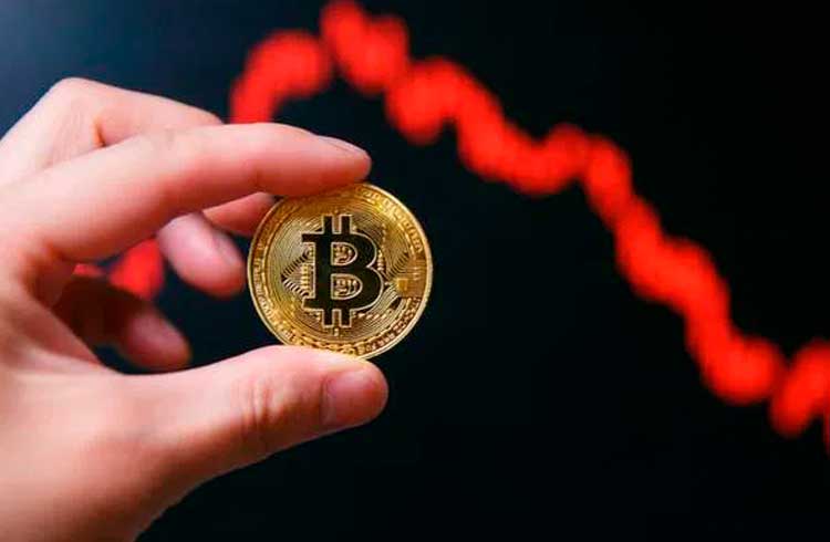 Depósitos de Bitcoin em exchanges atingem menor nível dos últimos 3 anos