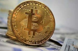 Transações diárias de Bitcoin chegam a mais de 368 mil por dia