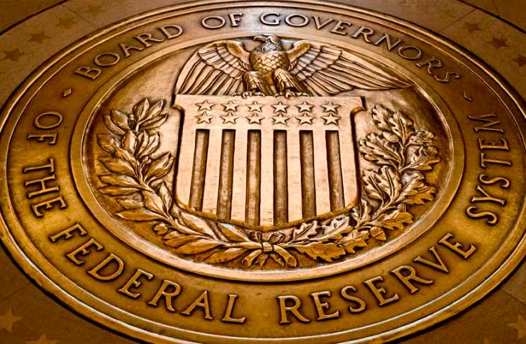 Novo programa de expansão monetária do Fed beneficiará Bitcoin, afirmam especialistas