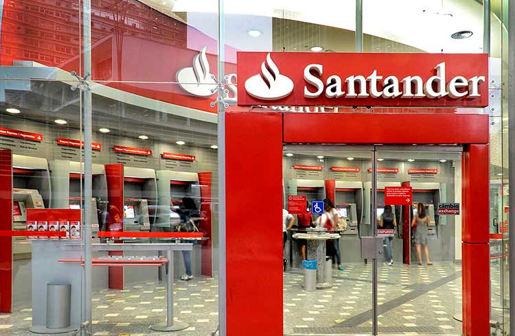 Santander aumenta 10% dos limites de crédito dos clientes em razão do Coronavírus