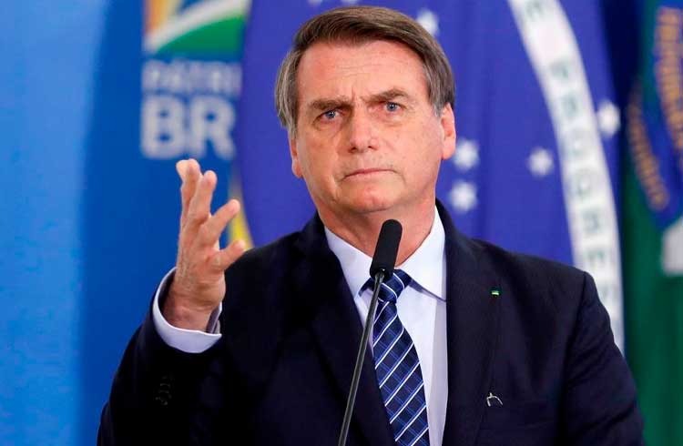 Bolsonaro revoga portaria e exército não vai mais rastrear armas e munições com blockchain