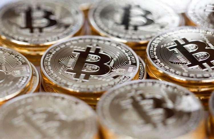 Bitcoin apresenta recuperação e volta aos R$ 52.000; Altcoins se dividem entre perdas e ganhos