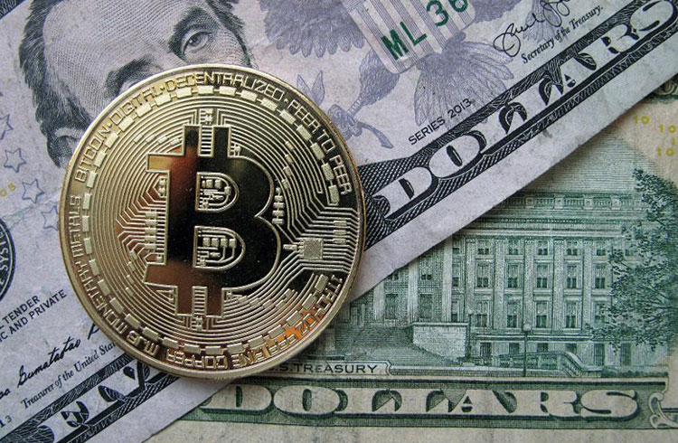 Bitcoin segue nos R$ 50.000 mesmo em queda do dólar
