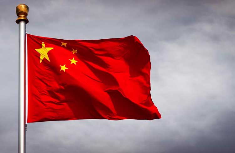 China volta a perseguir o Bitcoin e bloqueia conta de OTC de criptomoedas