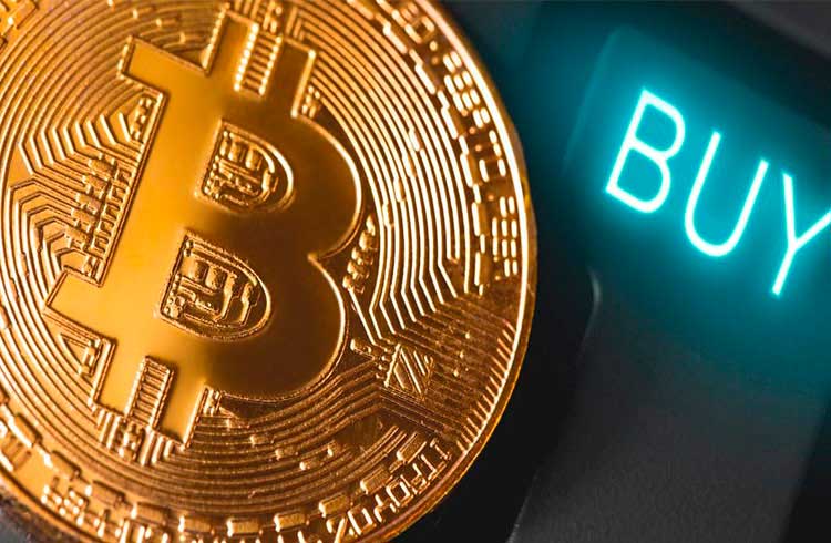 Especialista explica porque faz sentido comprar Bitcoin agora