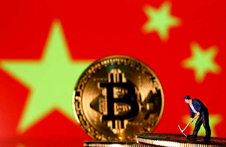 Instalação de mineração de Bitcoin é encontrada em "túmulos" na China