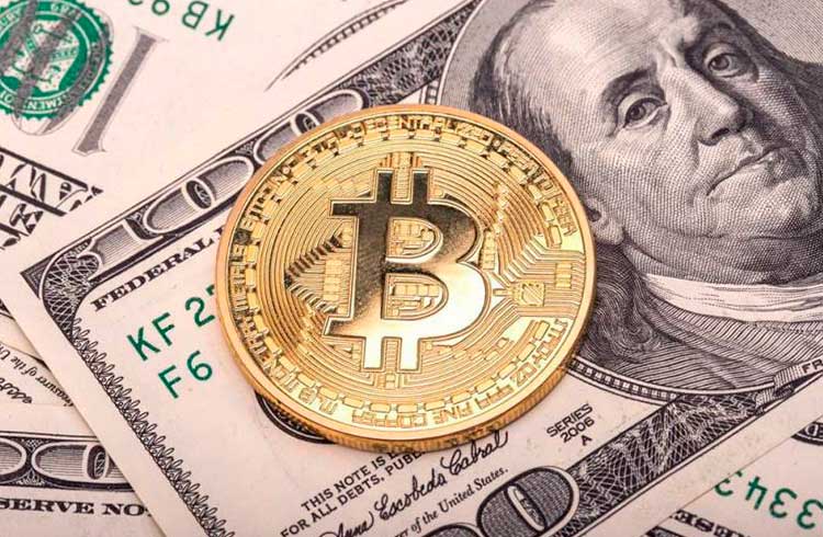 Bitcoin retorna aos R$ 48.500 com queda do dólar; Tezos avança 3,5%