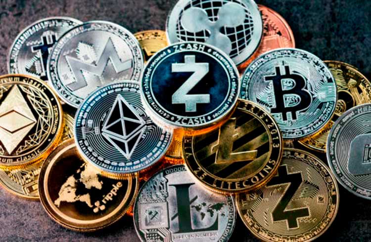 Especialista afirma que altcoins já estão em temporada de valorização