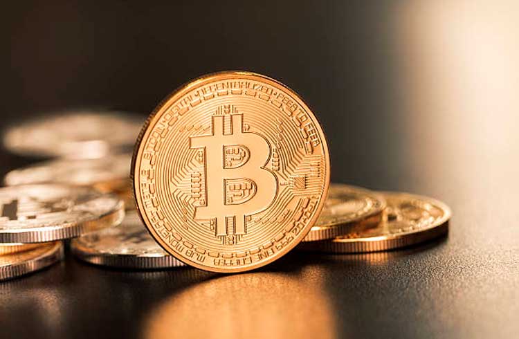 Volume de futuros de Bitcoin explode com interesse institucional