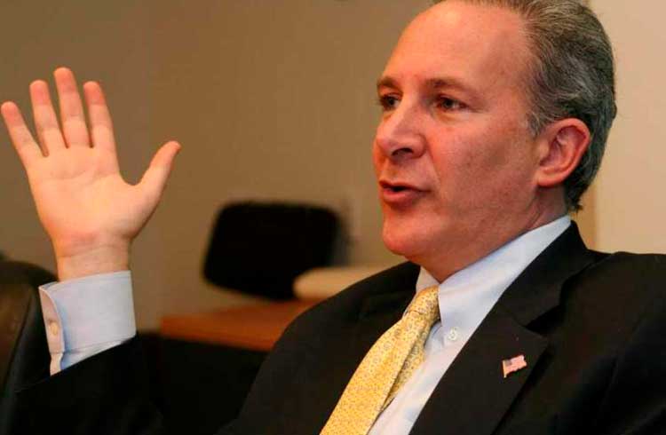 Bitcoin acaba com o ouro em enquete criada por Peter Schiff