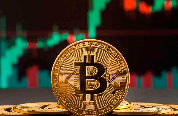 Bitcoin retorna aos R$ 56.000; Ethereum tenta romper os R$ 2.000