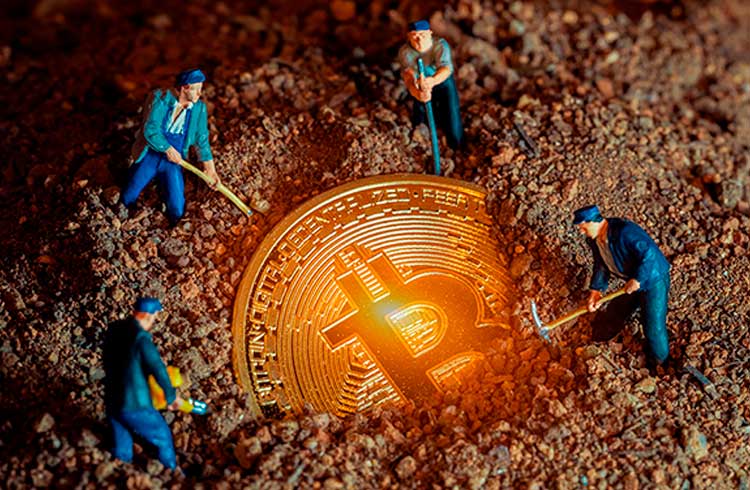 Mineração de Bitcoin não é sustentável, afirma indústria do petróleo