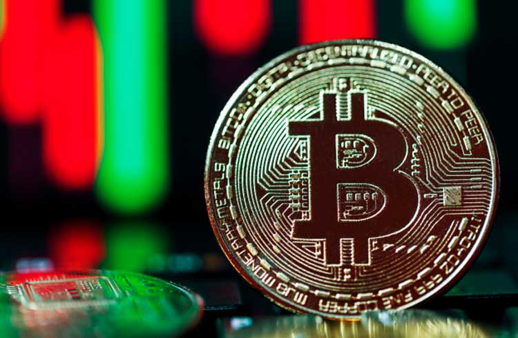 Analista revela como Bitcoin pode voltar à alta