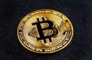 Bitcoin enfrenta dificuldades em US$ 16 mil, mas futuro é positivo