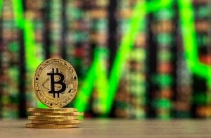 Bitcoin tende a valorizar em novembro, revelam dados