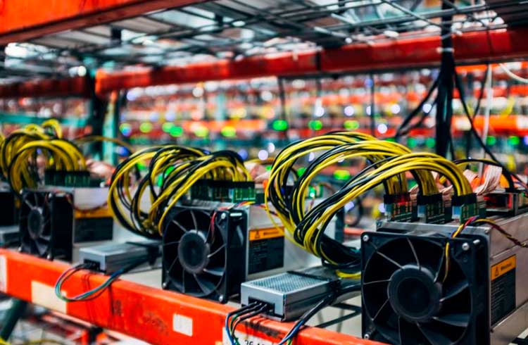 Descentralizado? Pool de mineração de Bitcoin censura transações