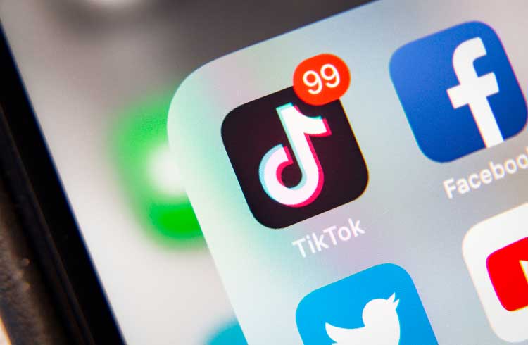 TikTok proíbe conteúdos sobre pirâmides financeiras e marketing multinível