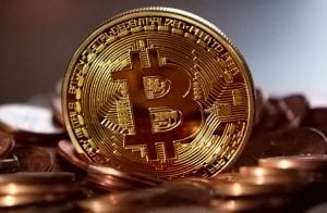Bitcoin perdeu para 4 criptomoedas que valorizaram 400%