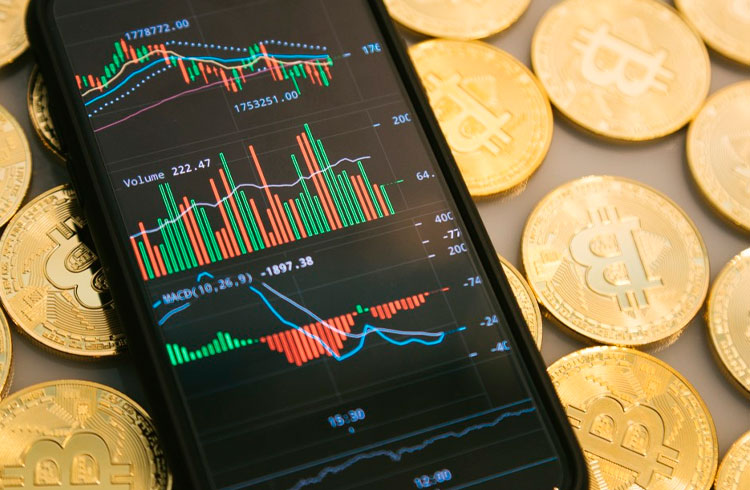 Bitcoin rompe mais uma máxima e atinge R$ 224.000