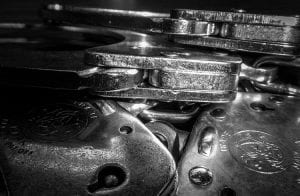 Trader por trás de pirâmide de criptomoedas é preso