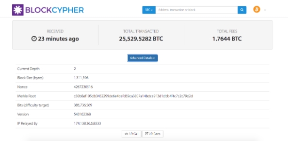 Exemplo de uma transação de Bitcoin na blockchain