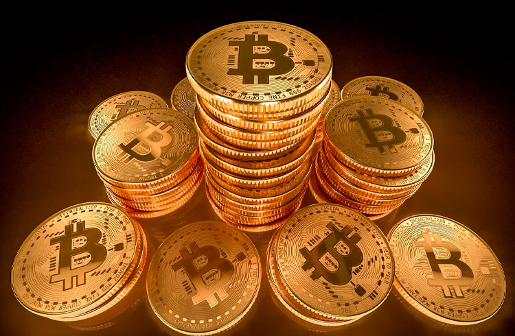 Baleia movimenta mais de R$ 2,7 bilhões em Bitcoin e paga menos de R$ 300