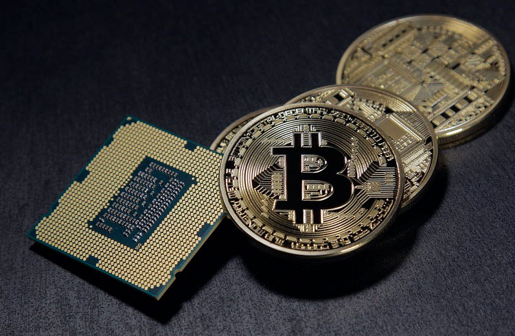 Bitcoin deve parar com mineração, diz cofundador da Ripple