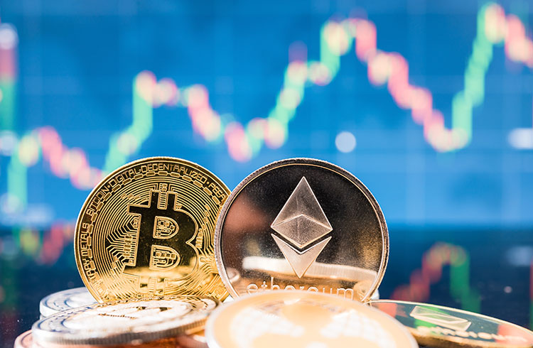 Bitcoin e Ethereum podem sofrer manipulação em breve e cair, diz trader