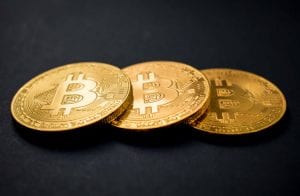 Coluna do TradingView: altcoins superam performance do Bitcoin