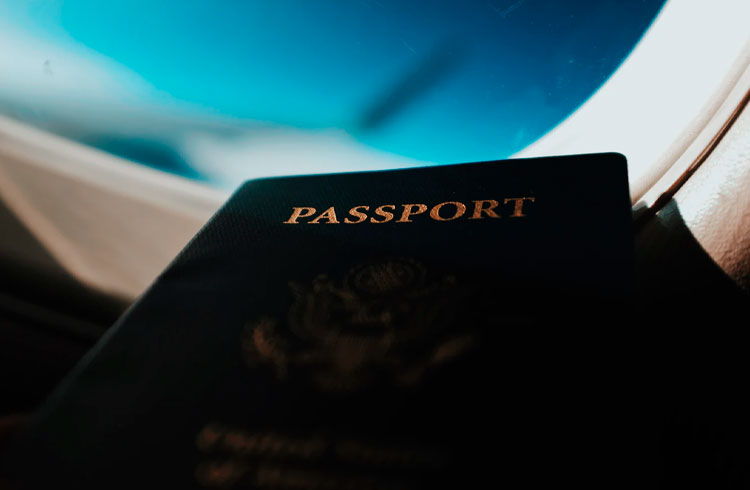 Deputado propõe passaporte em blockchain para brasileiros vacinados