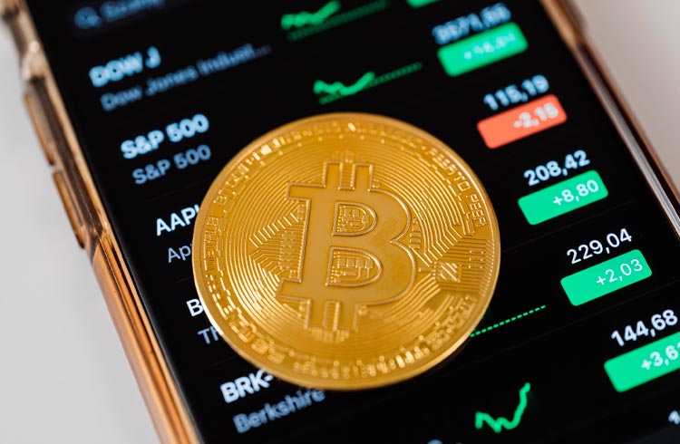 Maioria dos investidores de Bitcoin ainda estão no lucro, indicam dados