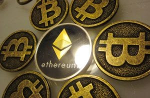 Ethereum supera Bitcoin em usuários ativos pela primeira vez