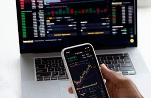 5 criptomoedas que atingiram o fundo e agora subirão, segundo analista