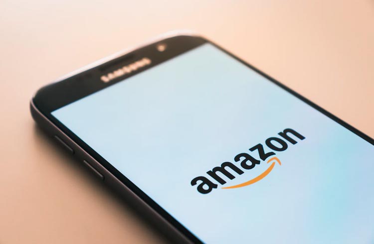 Amazon quer entrar no ramo de criptomoedas e busca especialista