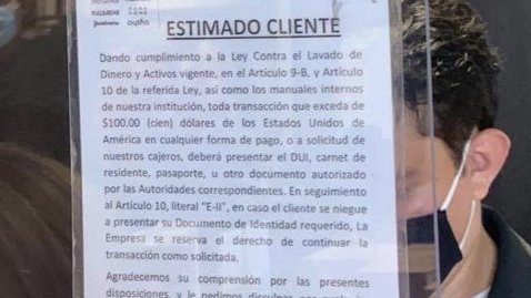 Aviso sobre identificação de clientes. Fonte: Bitcoin Beach/Twitter.