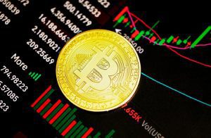 Bitcoin chega aos US$ 47 mil e Solana cai 7%