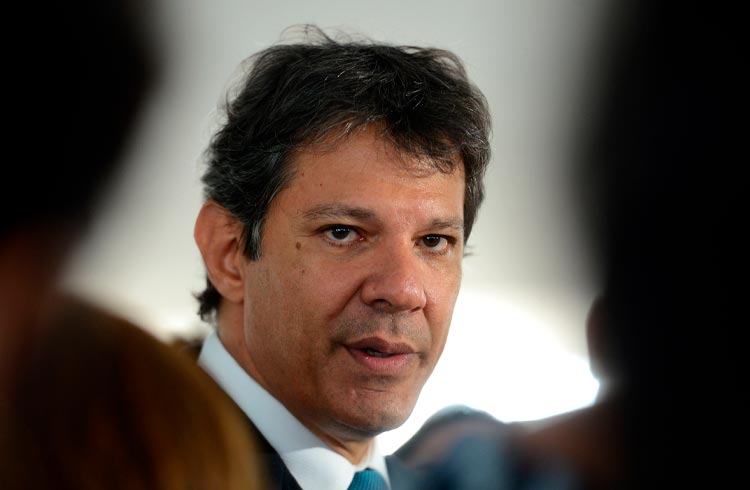 Fernando Haddad mistura conceitos ao criticar a Ley Bitcoin de El Salvador